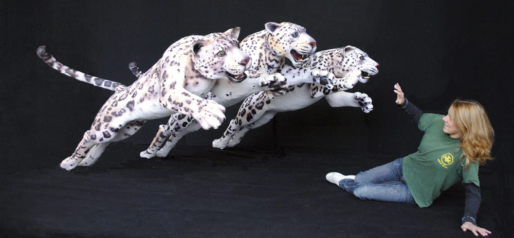 grossplastiken_leoparden