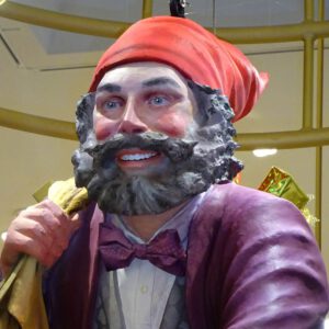 3.styropor_skulptur_weihnachtswichtel