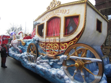 amazonen_karnevalswagen_kutsche