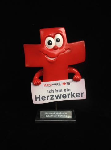 kleinplastik_maskottchen_werbeplastiken_rotes_kreuz