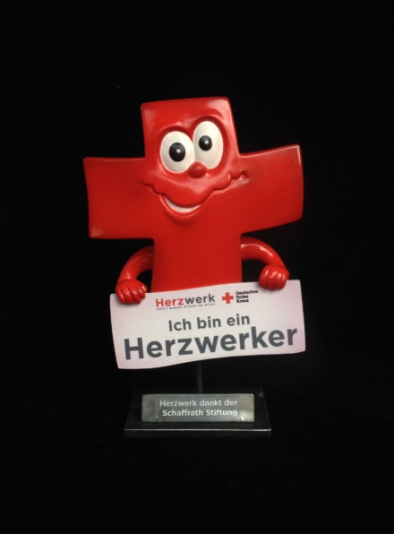 kleinplastik_maskottchen_werbeplastiken_rotes_kreuz