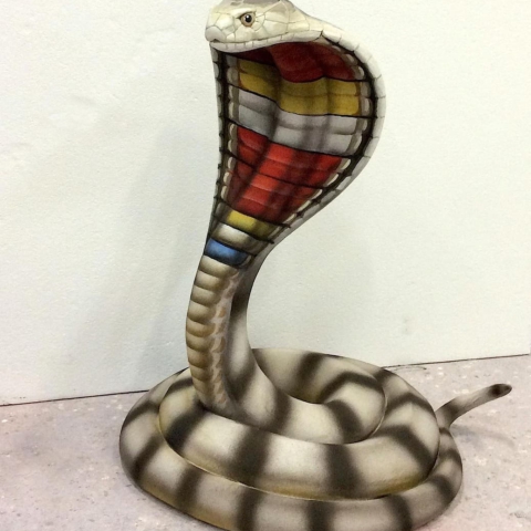 tierplastik_styroporskulptur_kobra