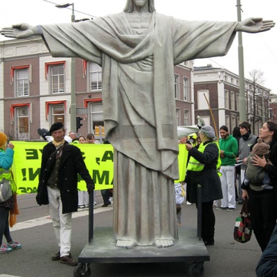 1-jesus_vor_brasilianischer_botschaft