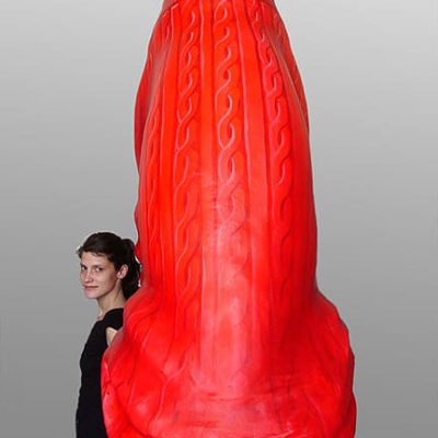 4-grossplastik_hund_hinten