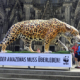 grossplastik_jaguar_protestaktion_wwf