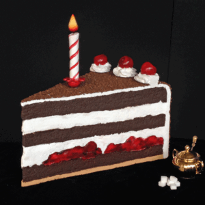 torte_lebensmittelattrappe_styropor