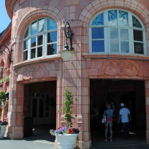 04fassade_reliefs_alt_berlin_phantasialand