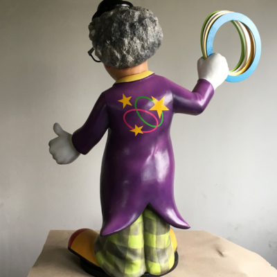 6zirkusclown_skulptur_ringewurf_hinten